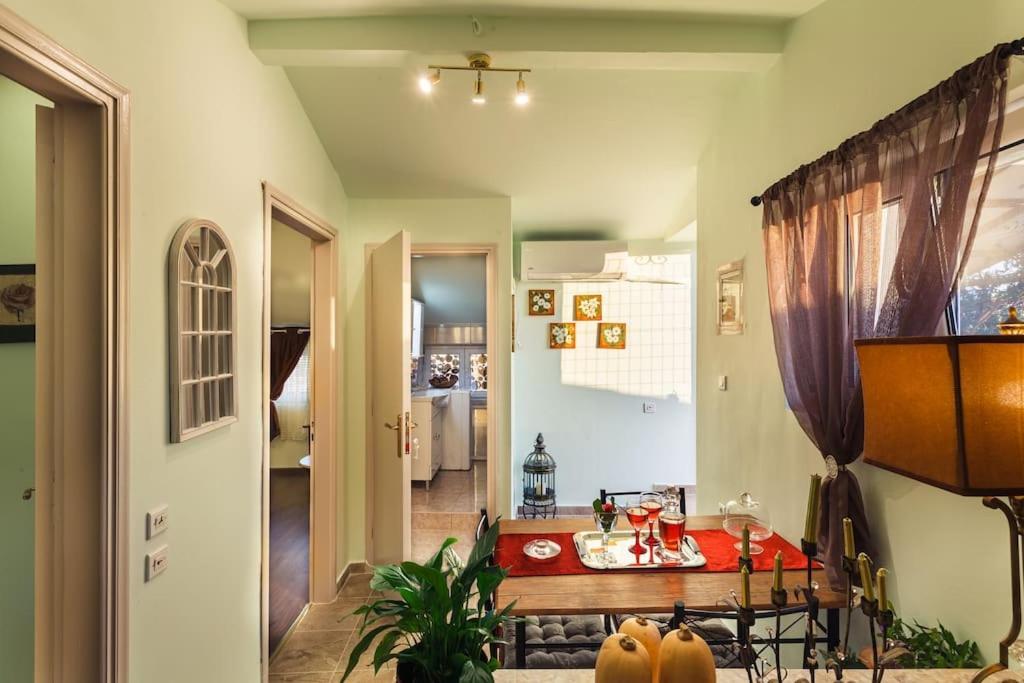 Bougainvillea House 2 カラマタ エクステリア 写真