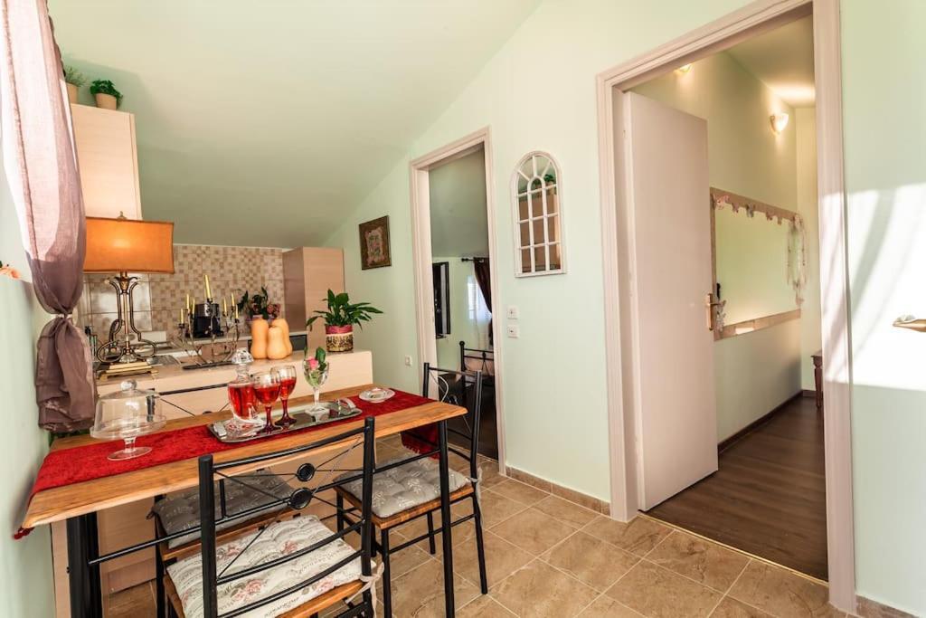 Bougainvillea House 2 カラマタ エクステリア 写真